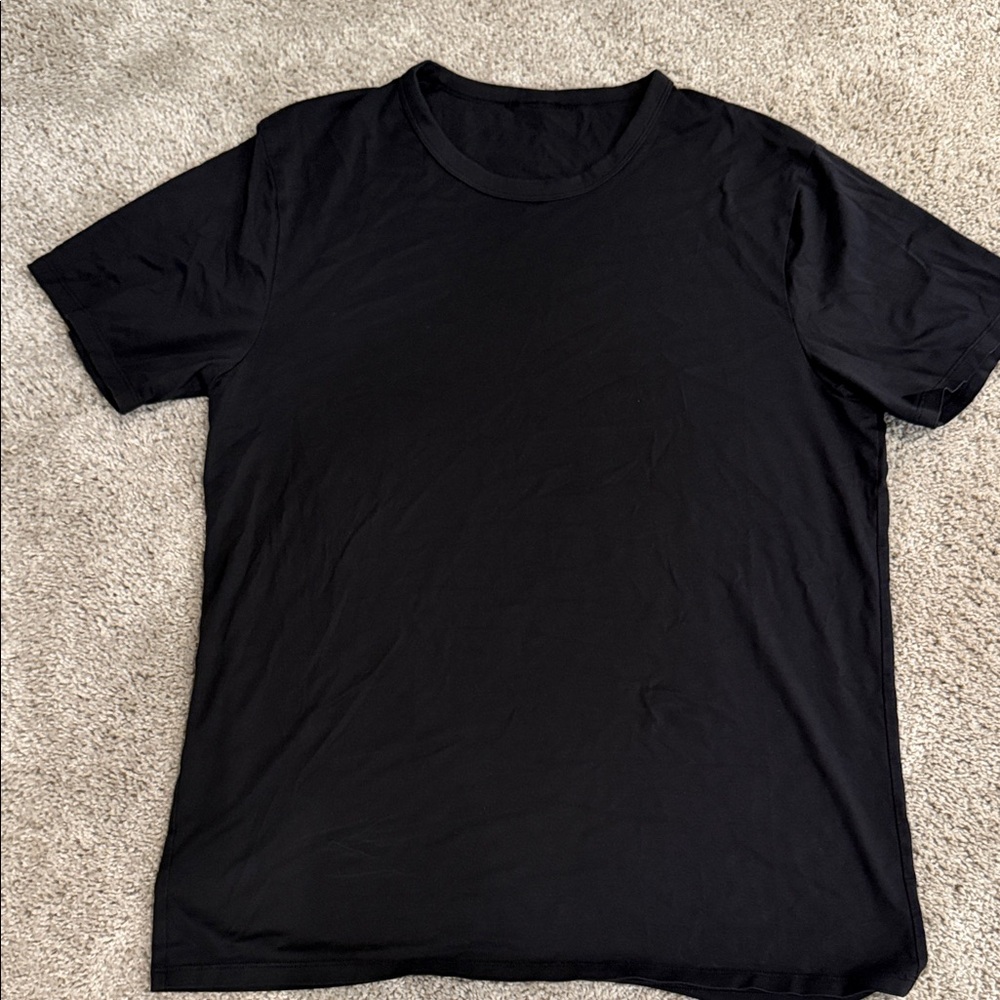 lululemon athletica Men's Black Short Sleeve Crew Tee